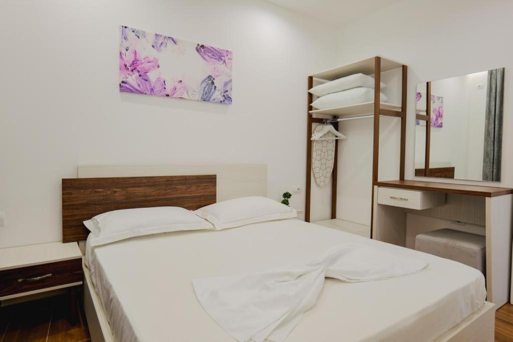 Eden Suites & Apartments ซารานเดอ ภายนอก รูปภาพ
