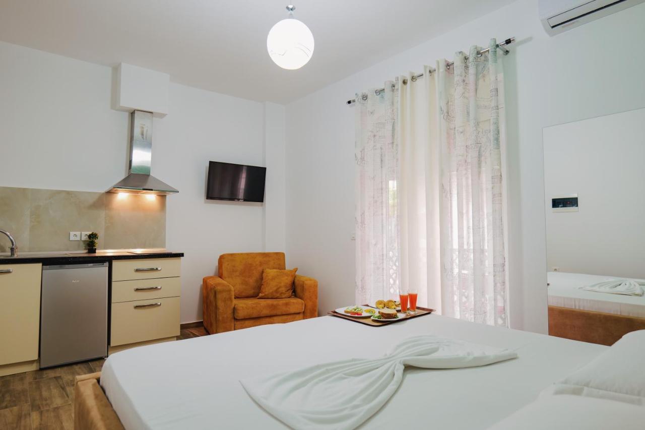 Eden Suites & Apartments ซารานเดอ ภายนอก รูปภาพ