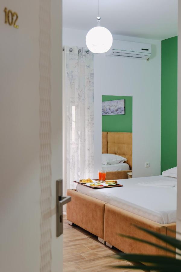 Eden Suites & Apartments ซารานเดอ ภายนอก รูปภาพ