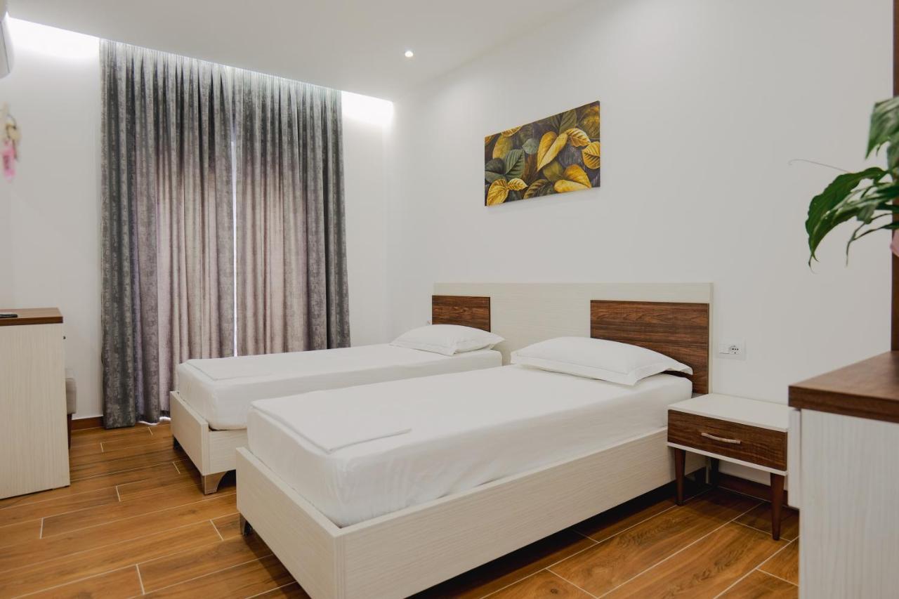 Eden Suites & Apartments ซารานเดอ ภายนอก รูปภาพ