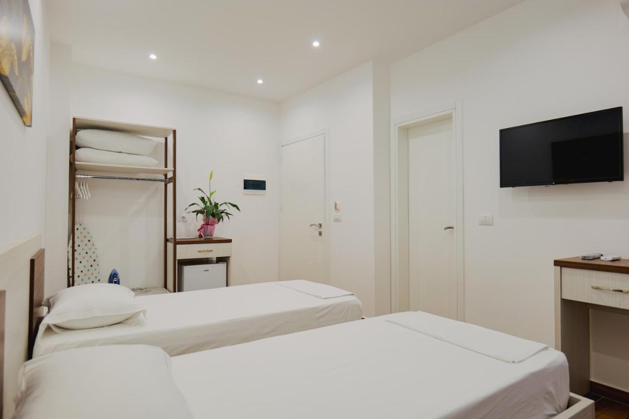 Eden Suites & Apartments ซารานเดอ ภายนอก รูปภาพ
