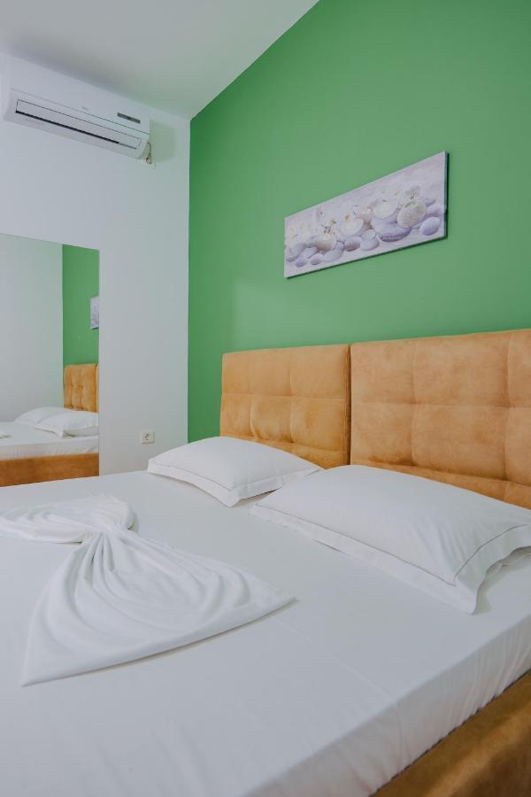 Eden Suites & Apartments ซารานเดอ ภายนอก รูปภาพ