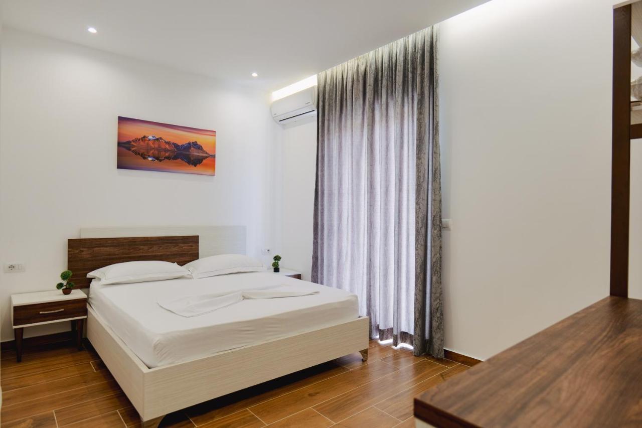 Eden Suites & Apartments ซารานเดอ ภายนอก รูปภาพ