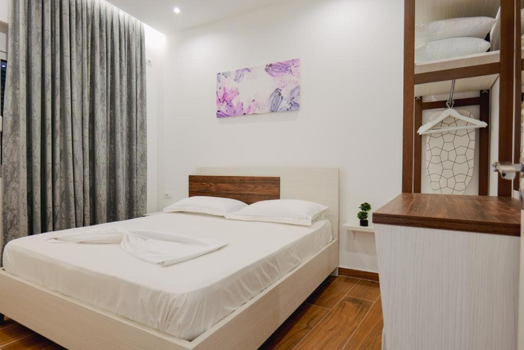 Eden Suites & Apartments ซารานเดอ ภายนอก รูปภาพ